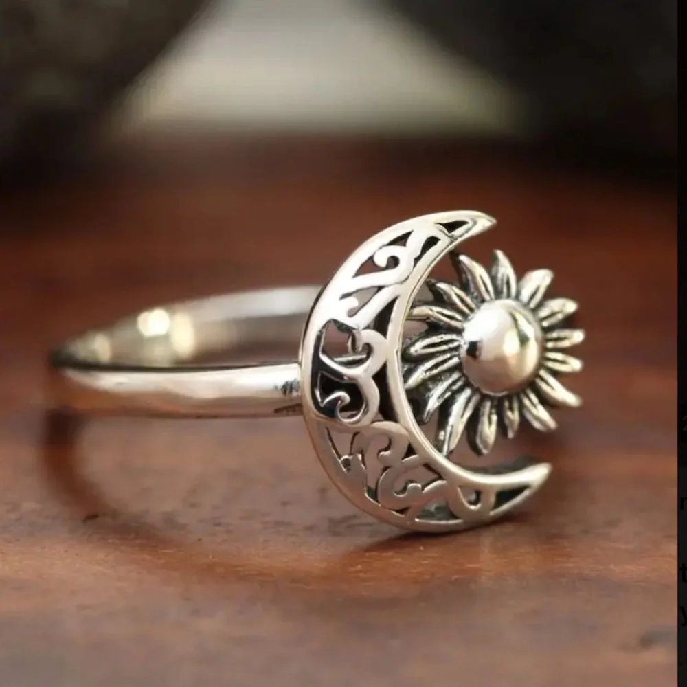 SUN & MOON RING-NEW